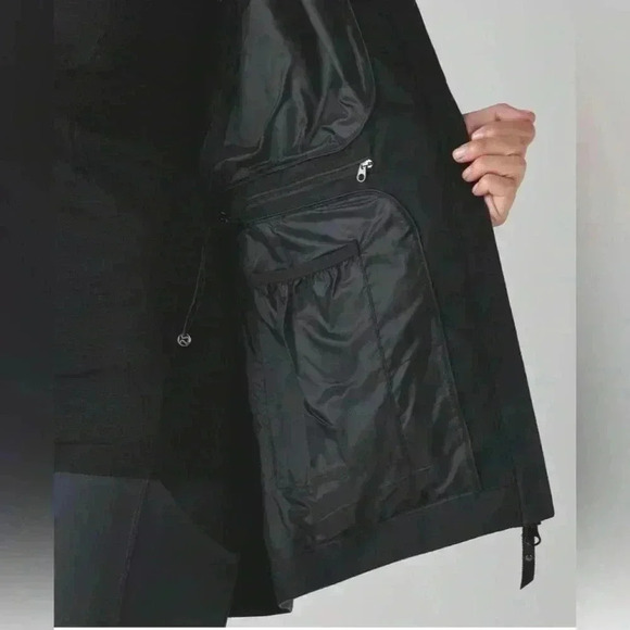 Lululemon Rain For Daze Jacket II in Hounds Camo Emperor Blue Black - Picture 10 of 12